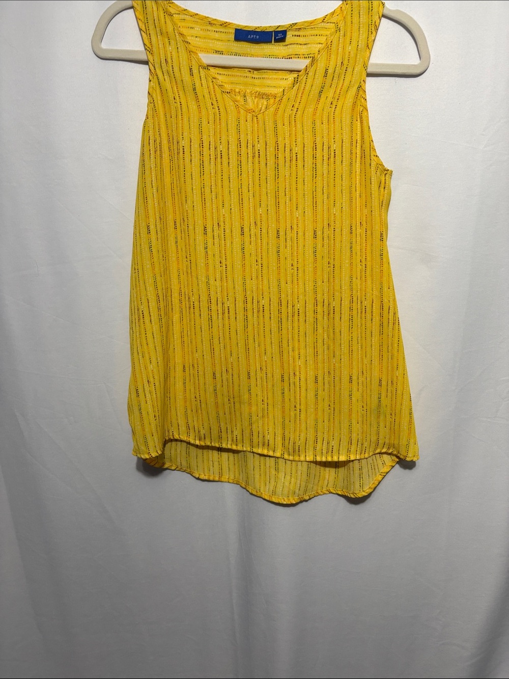 Apt. 9 Bright Yellow V-Neck Sleeveless PolyesterTank with Subtle Stripes